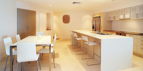 Coral Cove Apartments - Great Ocean Road Tourism 24