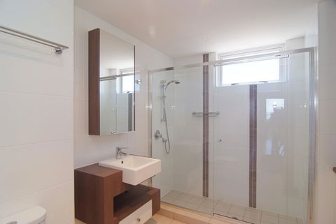 Coral Cove Apartments - Great Ocean Road Tourism 10