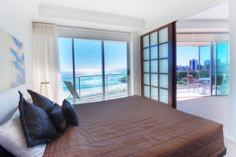 Reflection On The Sea - Great Ocean Road Tourism 44