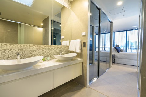 Arena Apartments By CLLIX - Great Ocean Road Tourism 14