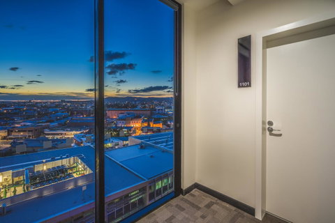 Arena Apartments By CLLIX - Great Ocean Road Tourism 15