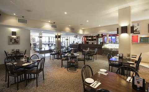 Palm Beach Hotel - Great Ocean Road Tourism 12