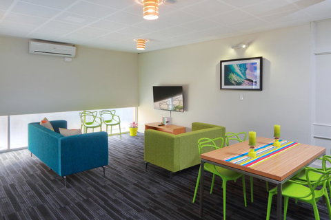Palm Beach Hotel - Great Ocean Road Tourism 4