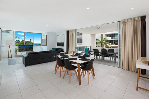 Element On Coolum Beach - Great Ocean Road Tourism 3