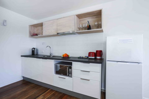 Sandbox Apartments - Great Ocean Road Tourism 30