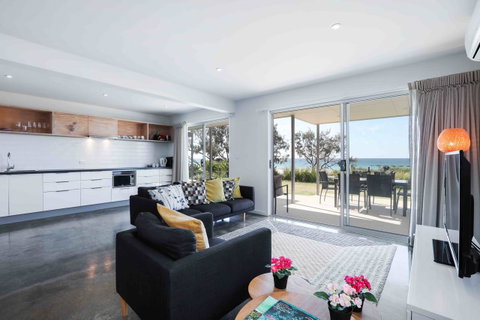 Sandbox Apartments - Great Ocean Road Tourism 5