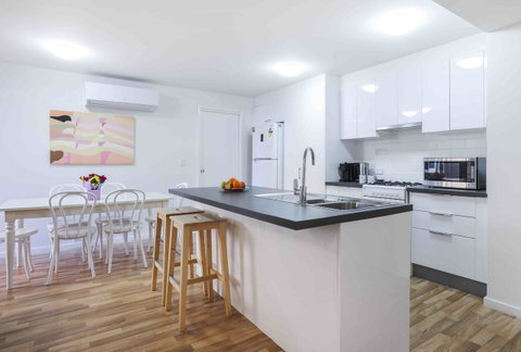 Sandbox Apartments - Great Ocean Road Tourism 28