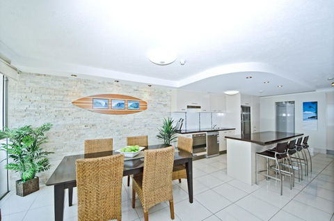 Burleigh Beach Tower - Great Ocean Road Tourism 14