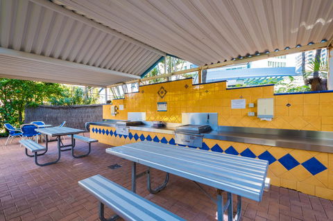 Aegean Resort Apartments - Great Ocean Road Tourism 38