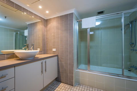 Aegean Resort Apartments - Great Ocean Road Tourism 11