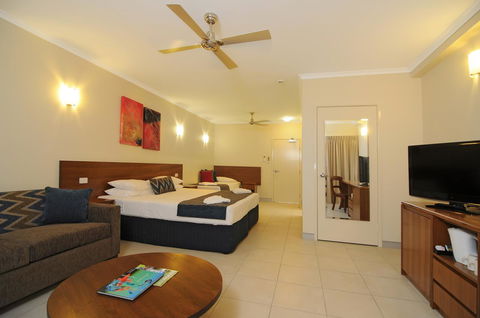 Cairns Queenslander Hotel & Apartments - Great Ocean Road Tourism 6