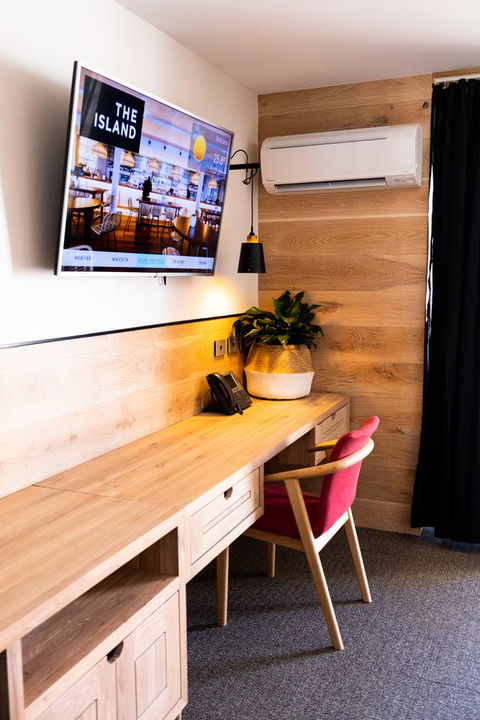 The Island Gold Coast - Great Ocean Road Tourism 18