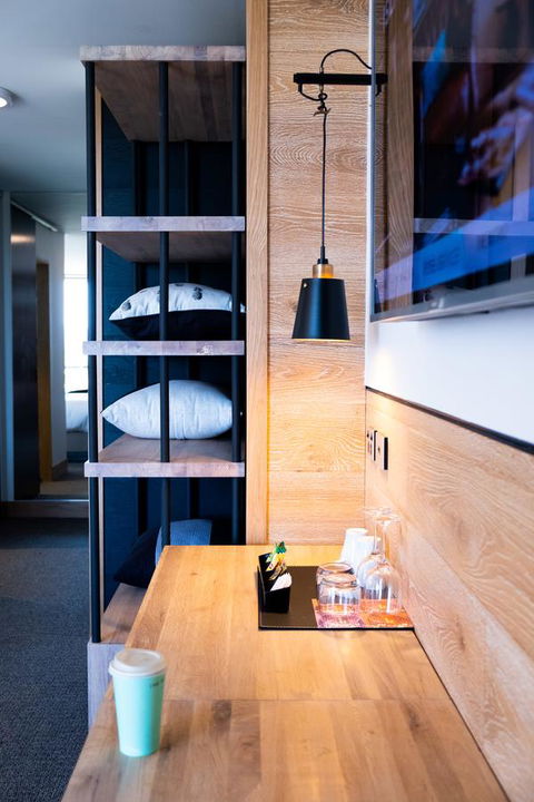 The Island Gold Coast - Great Ocean Road Tourism 1