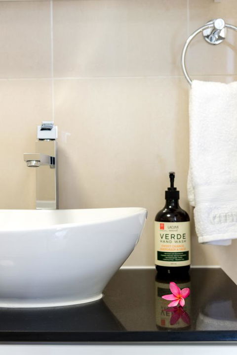 Private Guest Suite High On Currumbin Hill - Great Ocean Road Tourism 13