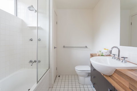 Oxygen Apartments - Great Ocean Road Tourism 24