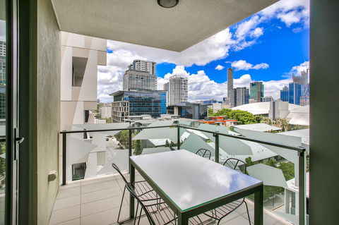 Vine Apartments South Brisbane - Great Ocean Road Tourism 3