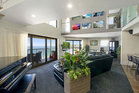 Burleigh Esplanade Apartments - Great Ocean Road Tourism 26