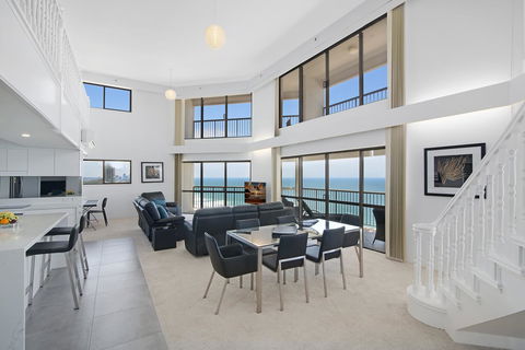 Burleigh Esplanade Apartments - Great Ocean Road Tourism 35