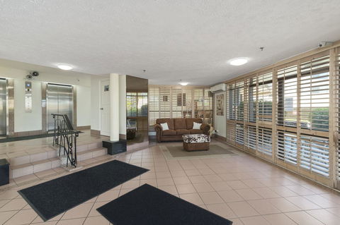 Burleigh Esplanade Apartments - Great Ocean Road Tourism 31