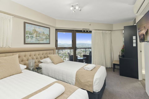 Burleigh Esplanade Apartments - Great Ocean Road Tourism 34