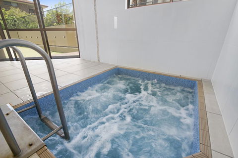 Burleigh Esplanade Apartments - Great Ocean Road Tourism 22