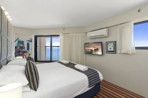 Burleigh Esplanade Apartments - Great Ocean Road Tourism 28
