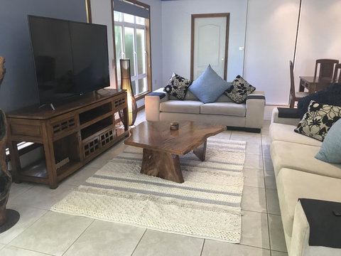 Taj On Byrnes - Private Luxury Apartment Mareeba - Great Ocean Road Tourism 7