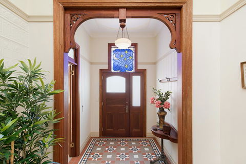 The Guesthouse Maleny - Great Ocean Road Tourism 20