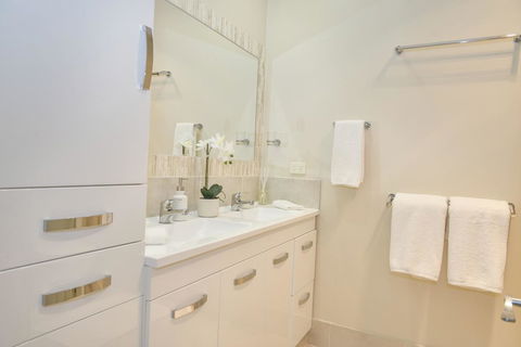 The Guesthouse Maleny - Great Ocean Road Tourism 9