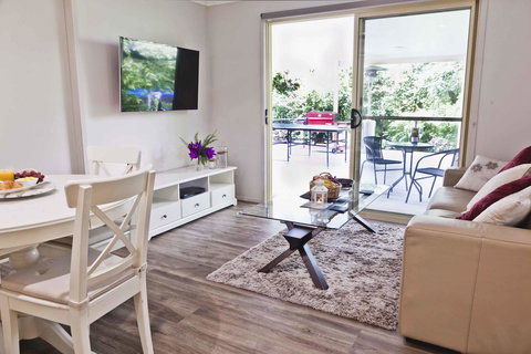 Shasta Place - Great Ocean Road Tourism 17