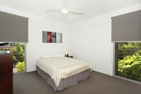 224 Centenary Heights Road Coolum Beach, 500 Dollar Bond, Linen Included - Great Ocean Road Tourism 11
