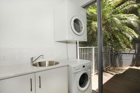224 Centenary Heights Road Coolum Beach, 500 Dollar Bond, Linen Included - Great Ocean Road Tourism 14