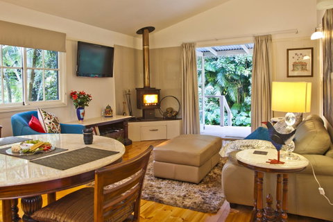 Curtis Falls Cottage - Great Ocean Road Tourism 13