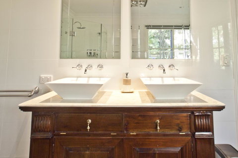 Curtis Falls Cottage - Great Ocean Road Tourism 2