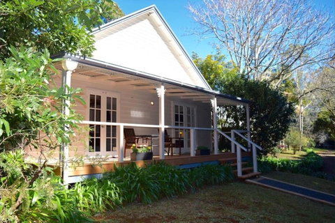 Curtis Falls Cottage - Great Ocean Road Tourism 0