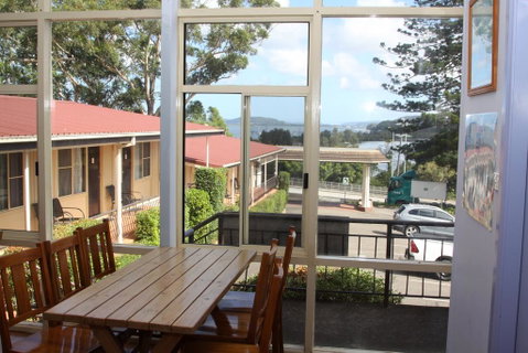 Waterview Gosford Motor Inn - Great Ocean Road Tourism 1