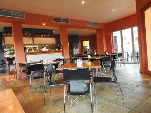 Waves Luxury Suites - Great Ocean Road Tourism 0
