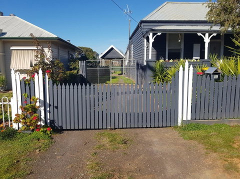 Welcome Stranger Cottage - Great Ocean Road Tourism 1