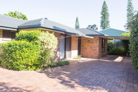 Wellington Parade 1/15a, Shelly Beach, Caloundra - Great Ocean Road Tourism 1