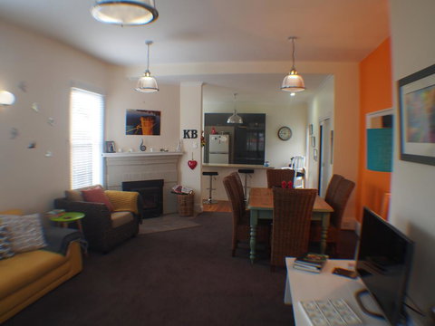 Windsor Cottage - Great Ocean Road Tourism 2