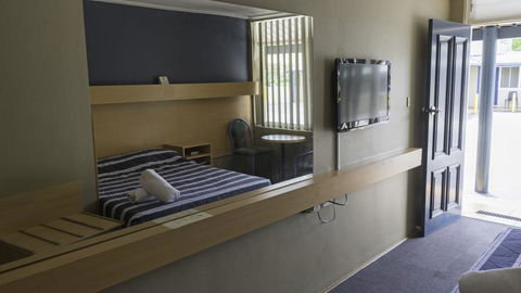 Windsor Motel - Great Ocean Road Tourism 1