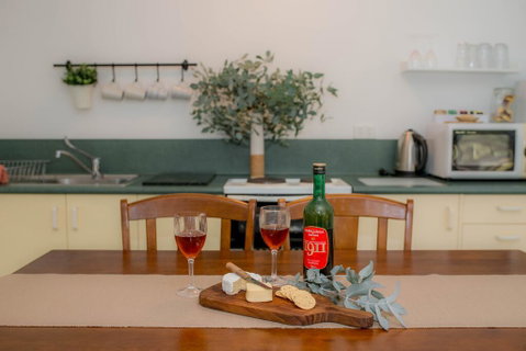 Woongara Cottage - Pet Friendly Country Retreat - Great Ocean Road Tourism 2