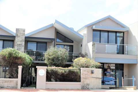 Yallingup Beach Resort - Great Ocean Road Tourism 1