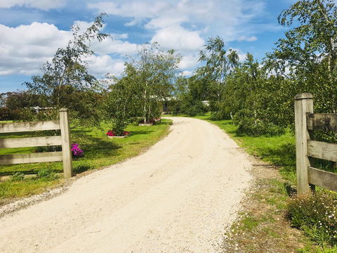 Yarragon 4 Bedroom House In Gippsland - Great Ocean Road Tourism 0