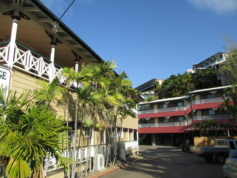 Yongala Lodge By The Strand - Great Ocean Road Tourism 1