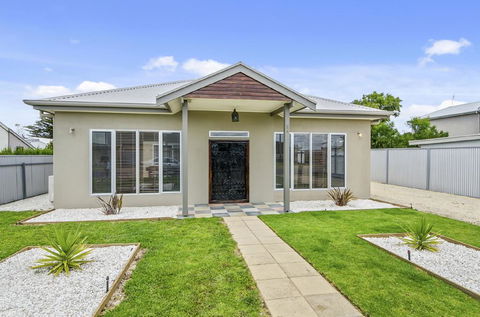 Zaahira House - Great Ocean Road Tourism 0
