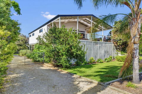 Zephyr Shores - Great Ocean Road Tourism 3