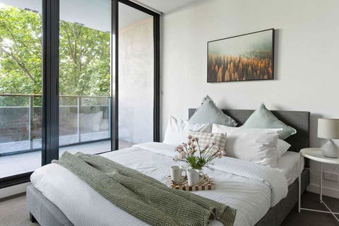 A Central Apt Right Next To Southern Cross - Great Ocean Road Tourism 0