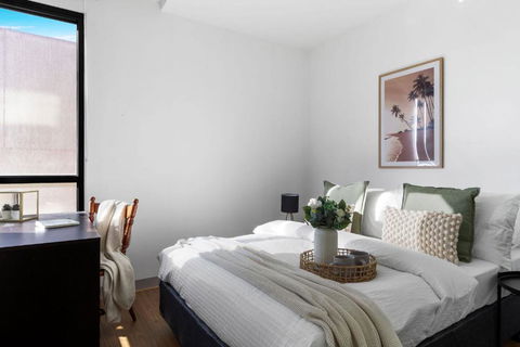 A Chic 2BR Apt Near Melbourne Uni FREE Parking - Great Ocean Road Tourism 1