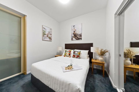 A Chic Apartment On Bourke St Near Chinatown - Great Ocean Road Tourism 1